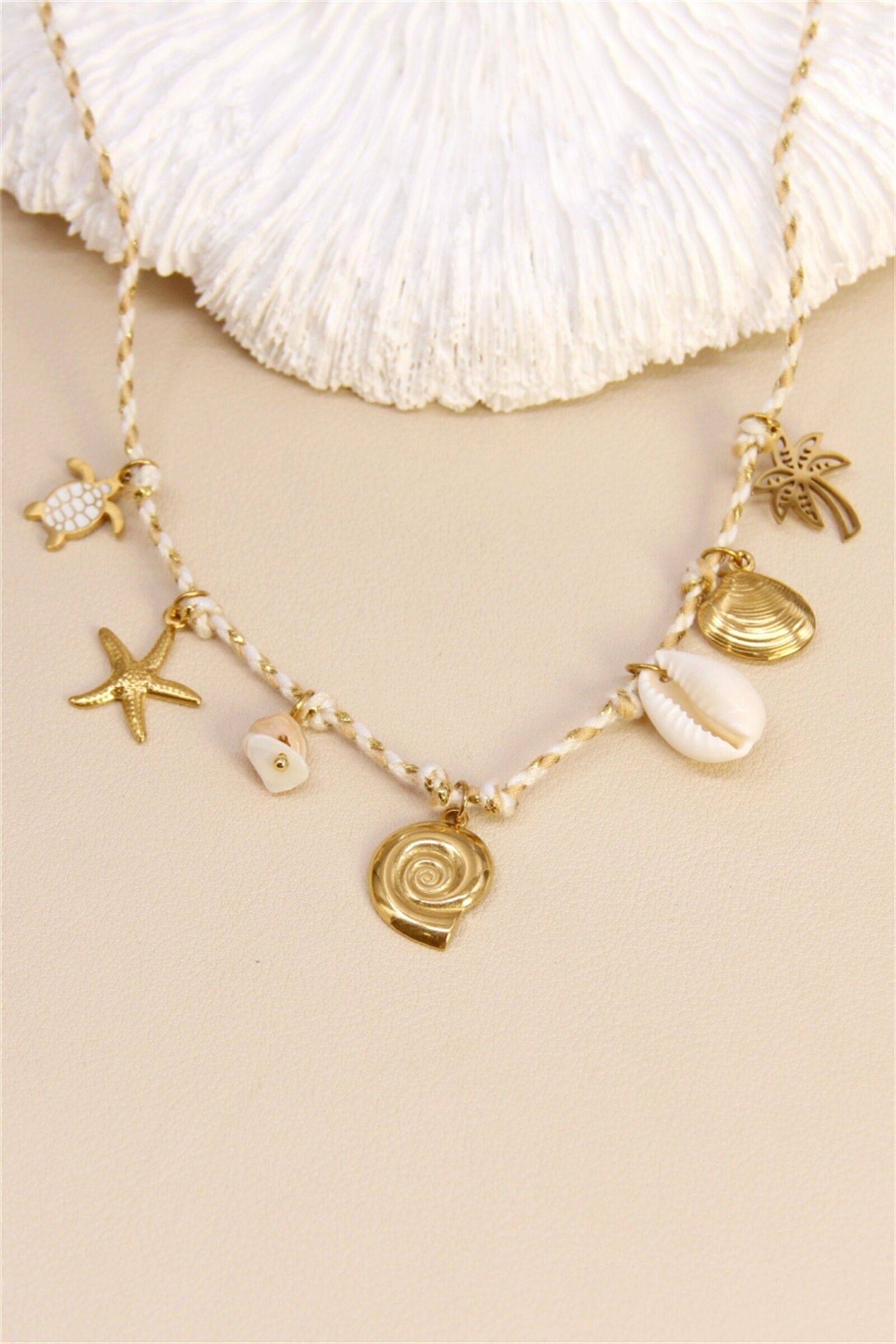 Muschel-Charm-Halskette – Meeresfeeling garantiert!