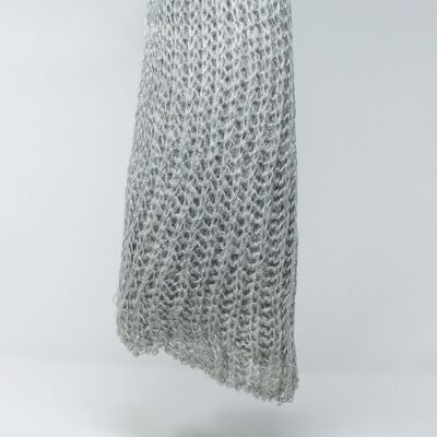 knitted scarf with silver thread