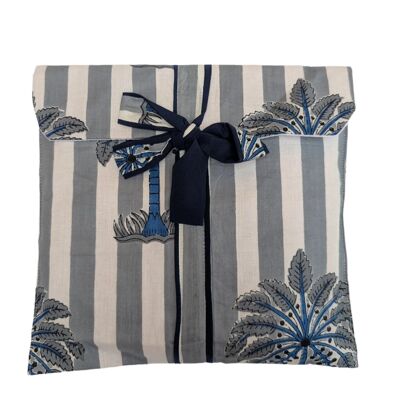 Conjunto de pijama gris palmera