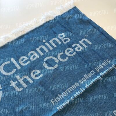 Toalla de playa ecológica Rippotai con hilo SEAQUAL®