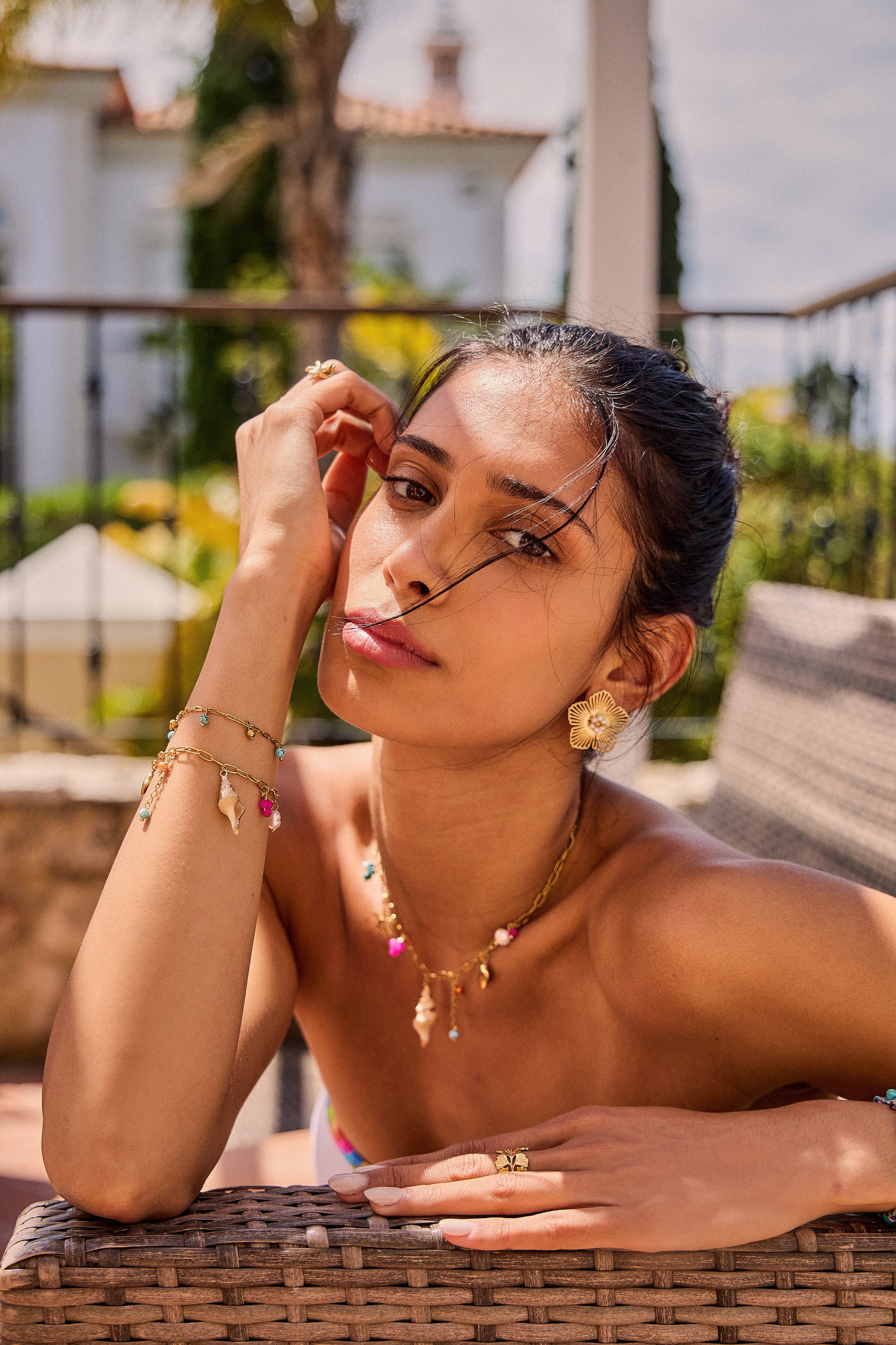 Boucles d’oreilles fleur – Élégance vintage et féminité