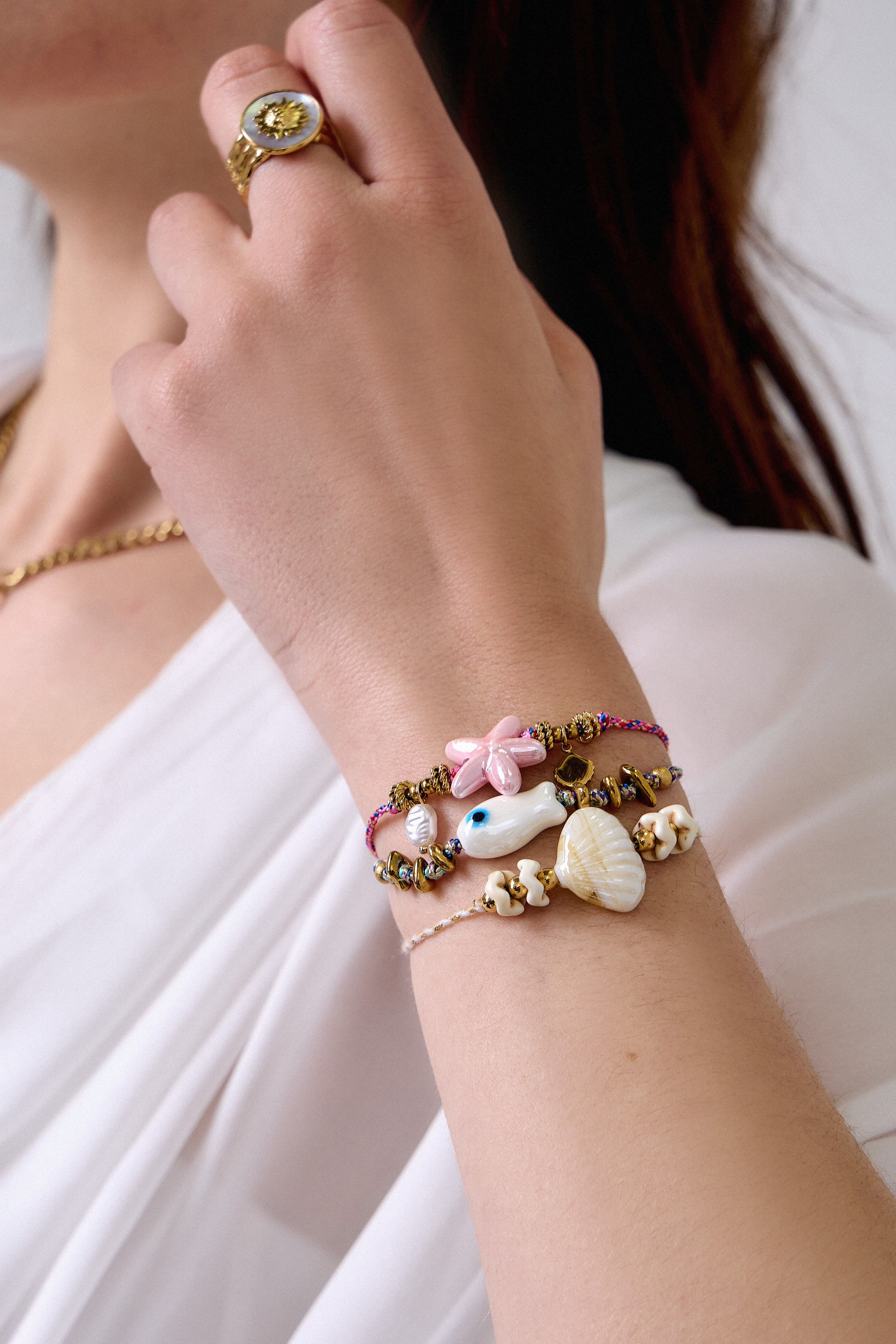 Bracelet coulissant trio – perles & charms marins