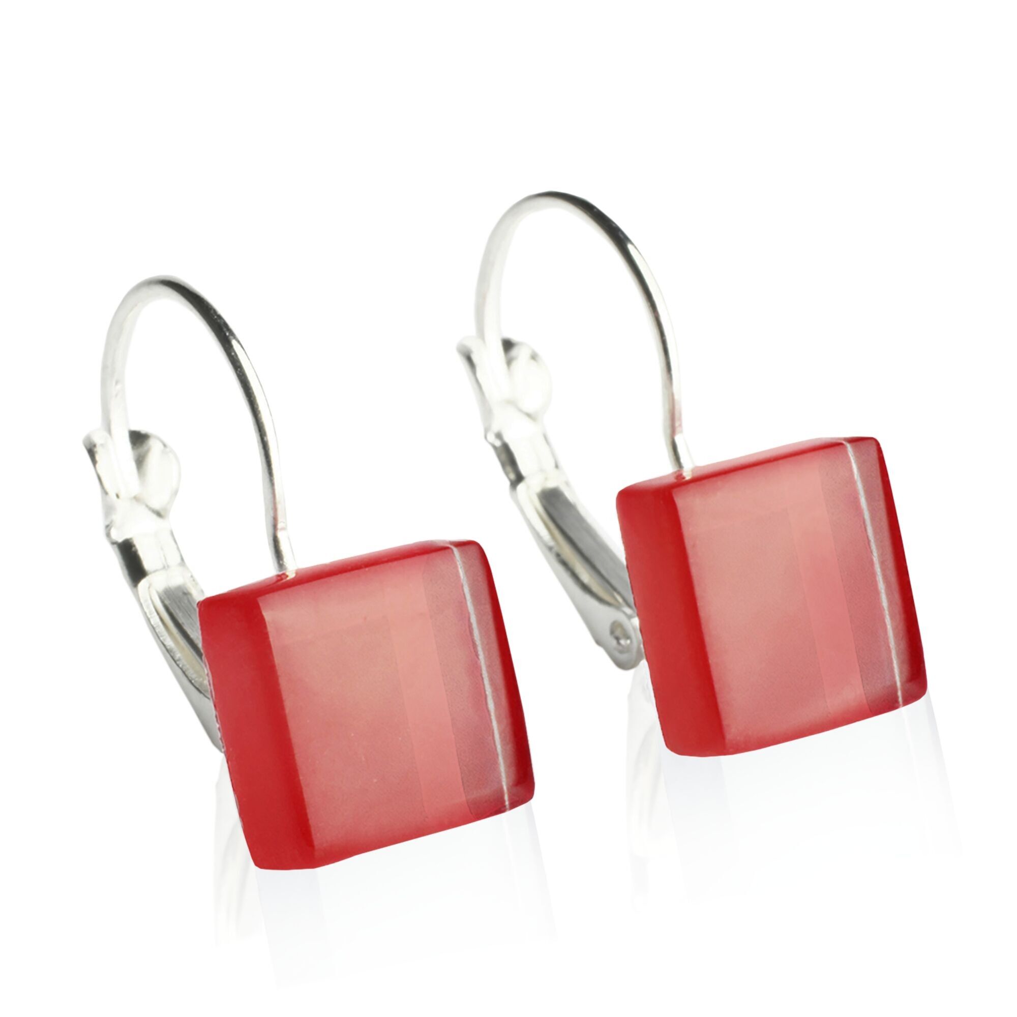 Orecchini senza nichel con pietra / rosso ciliegia / riciclati e fatti a mano