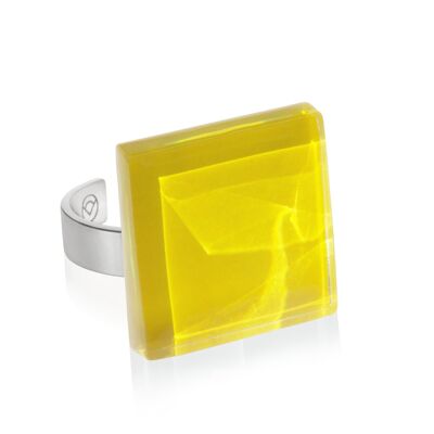 Statement ring with stone / lemon yellow / upcycled & handmade