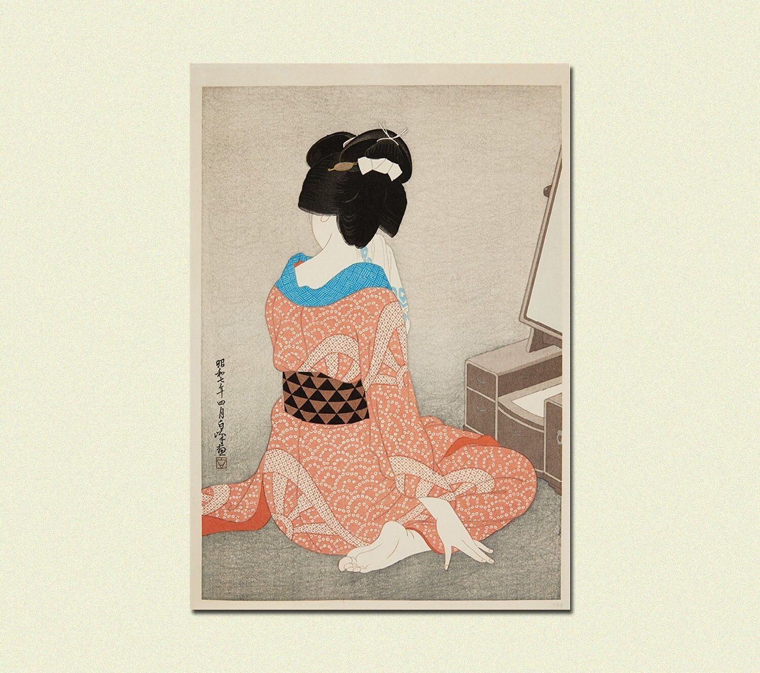 Poster con stampa Shibori di Kimono giapponese – Donna davanti a uno specchio di Hakuho Hirano – Arte murale Ukiyo-e