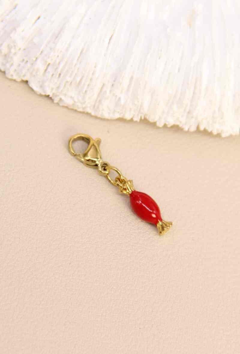 Red candy charm in stainless steel – A piece of jewelry to die for