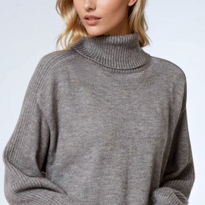 wide grey sweater with ribbed sleeves
