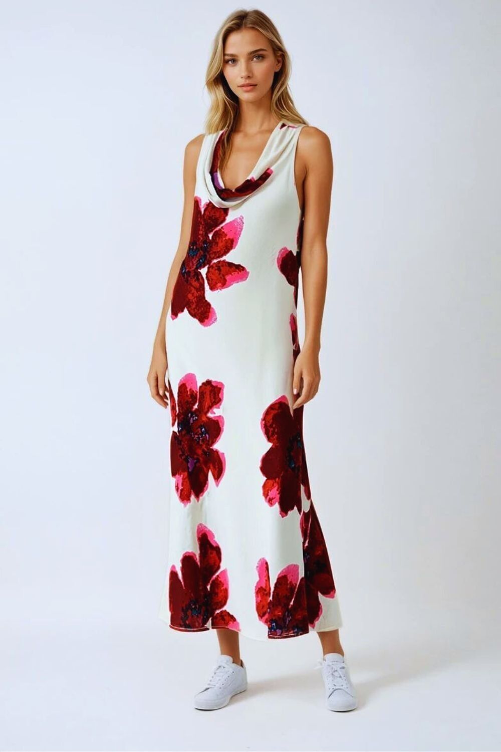 Flowy sleeveless Red maxi dress with floral print