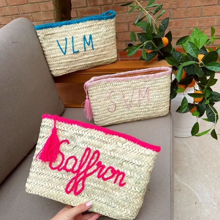 Personalisierte Stroh-Clutch – Handgewebte marokkanische Palmblatt-Clutch