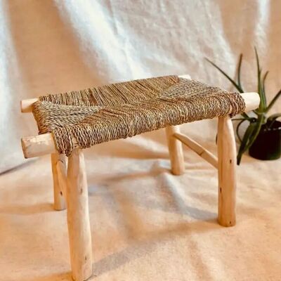 Banco rústico marroquí de madera con asiento de cuerda natural, hecho a mano en Marruecos (70×45 cm)