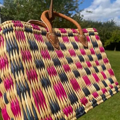 Cestino a scacchiera intrecciato – Rosa e blu | Edizione limitata con manici in pelle