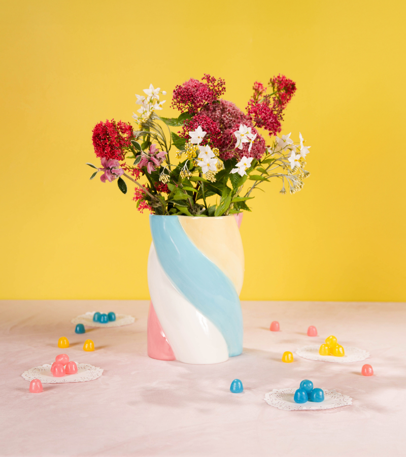 Marshmallow candy vase