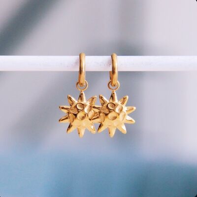 Boucles d'oreilles créoles en acier inoxydable avec soleil sculpté