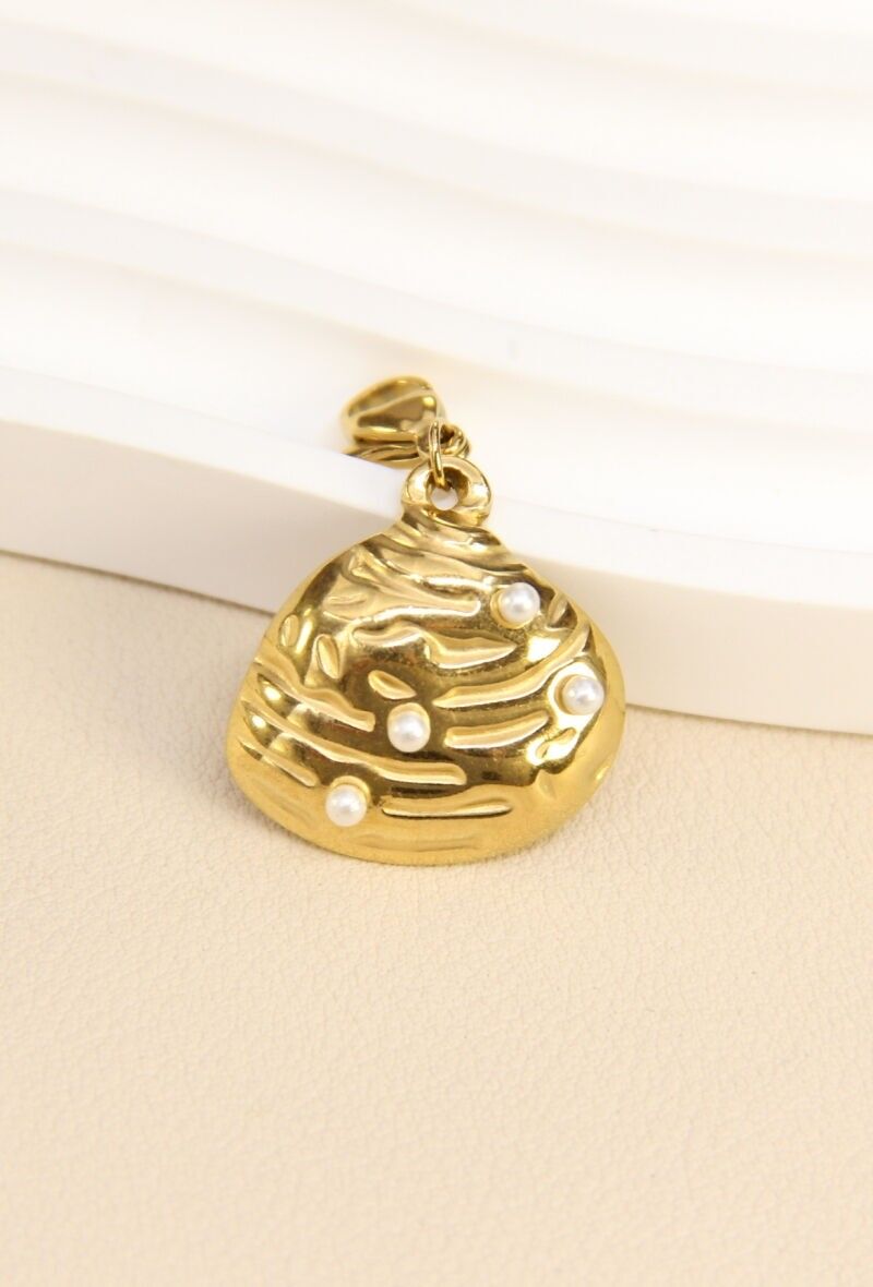 Colgante de concha de acero inoxidable: elegancia única