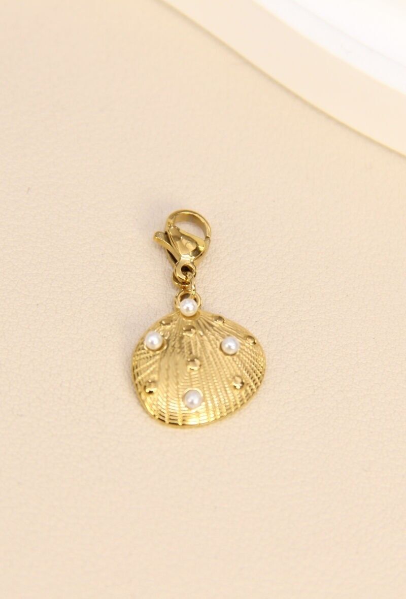 Edelstahl Muschelanhänger mit Perlen – Zeitlose Eleganz