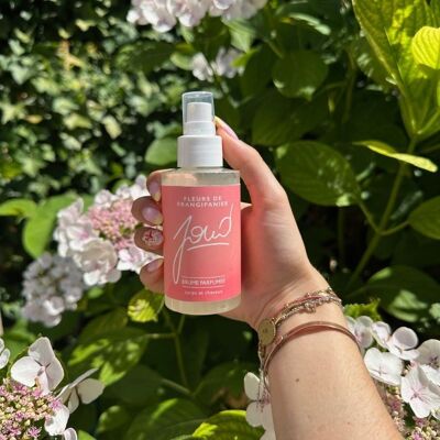 Spray profumato al fiore di frangipane