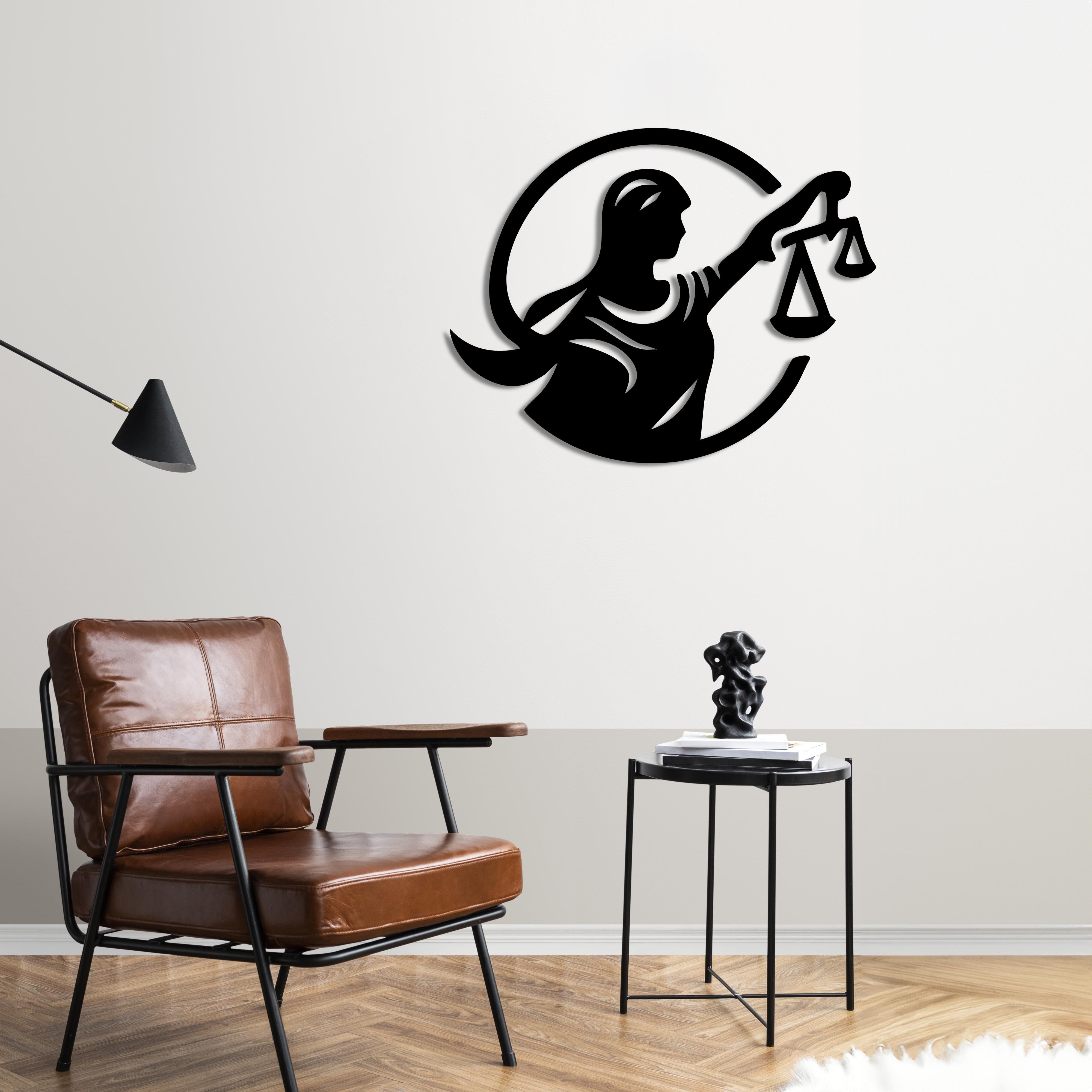 Metallwandkunst „Stimme der Gerechtigkeit“ | Inspirierende Rechtsskulptur