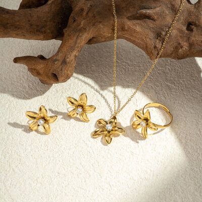 Collana con fiore in acciaio inossidabile, anello, orecchini e cristallo dorato