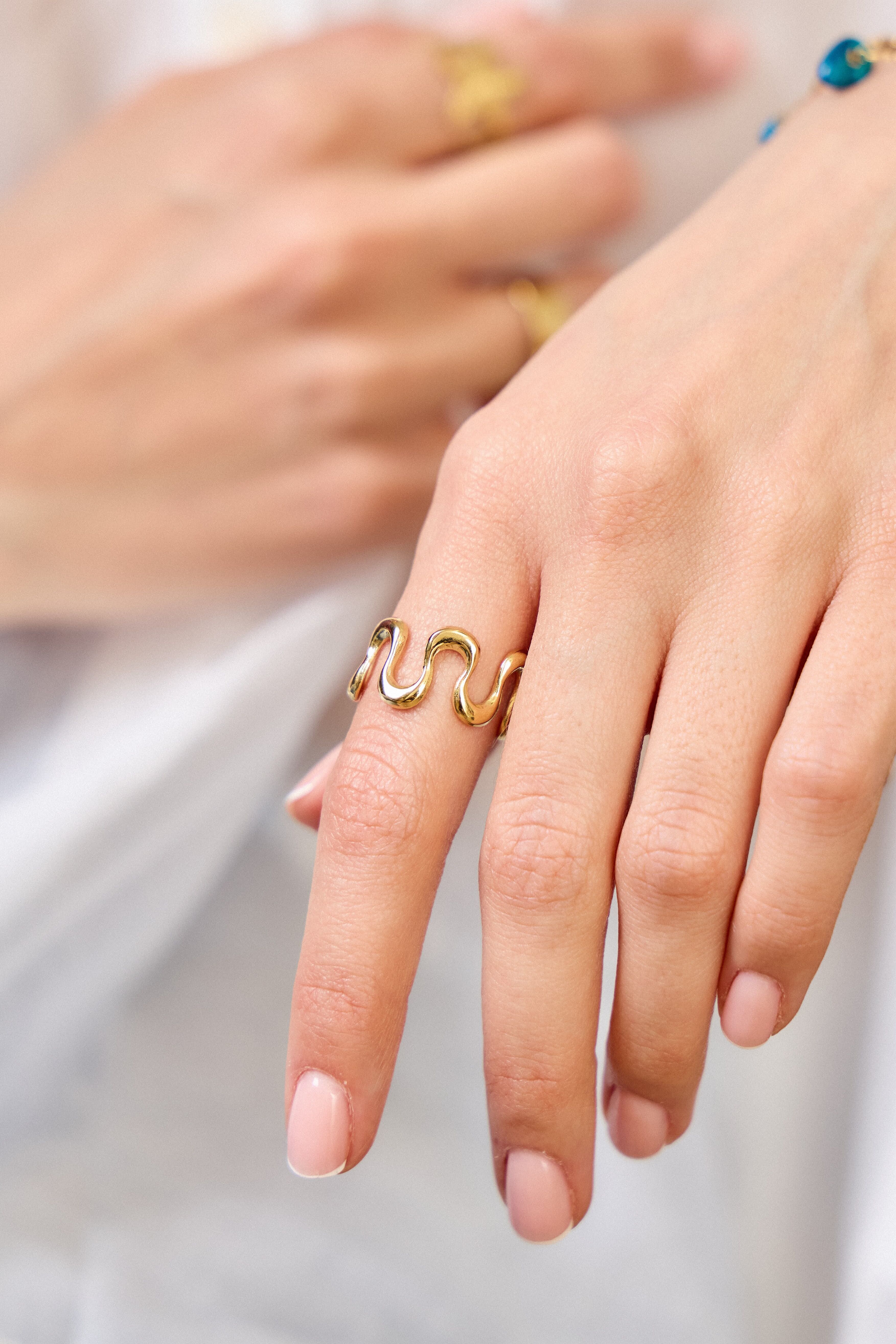 Verstellbarer Edelstahlring - Moderne Eleganz