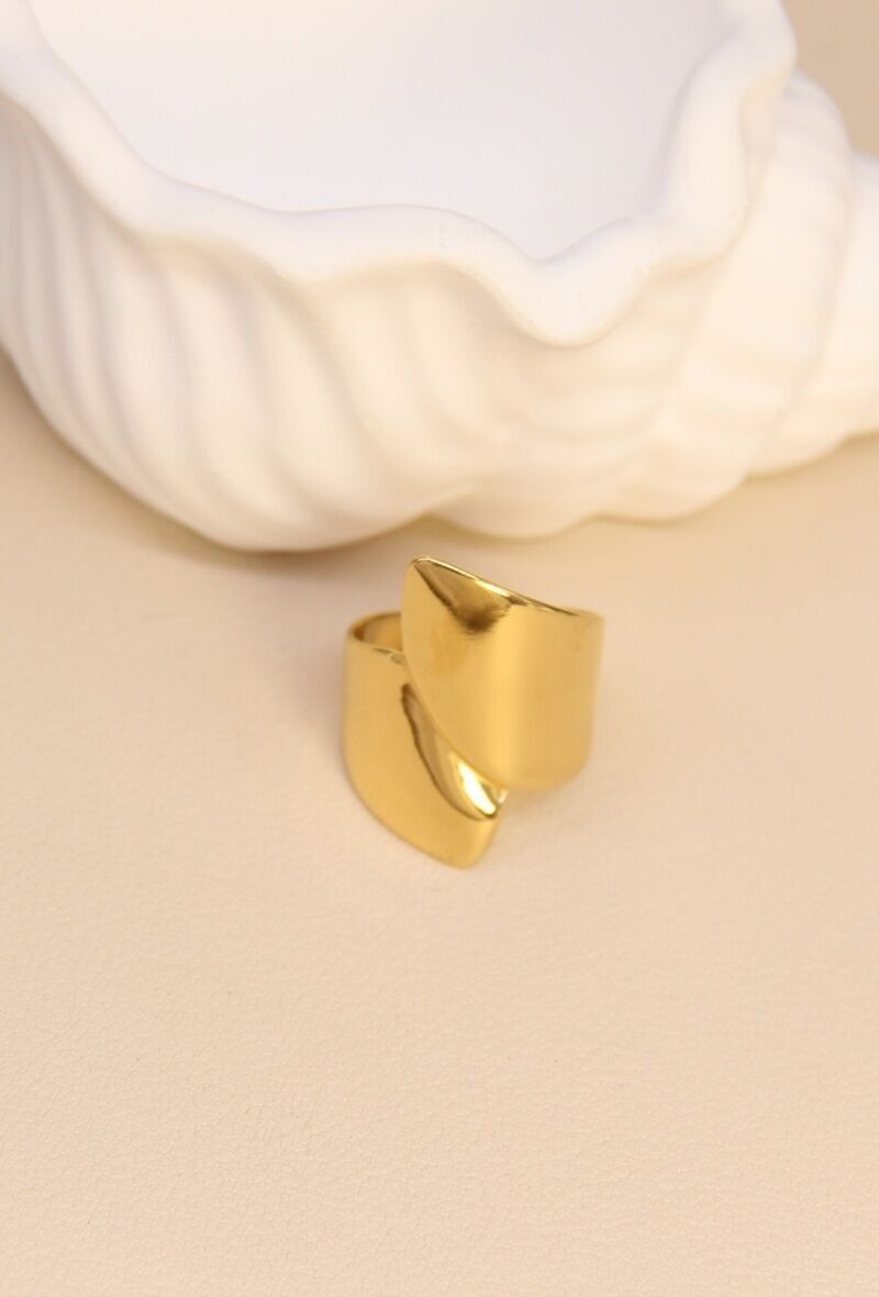 Bague Épure – Acier inoxydable au design croisé