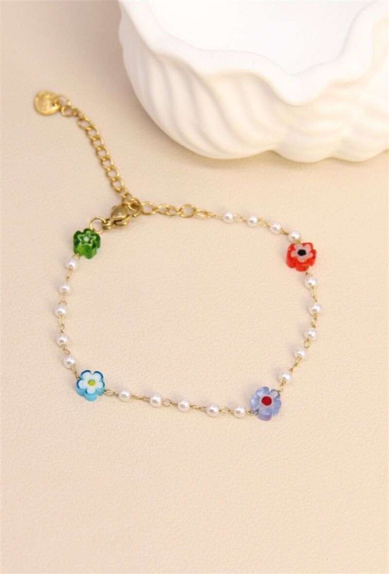 Bracelet Fleur Orné de Perle en Acier Inoxydable – Élégance Éclatante