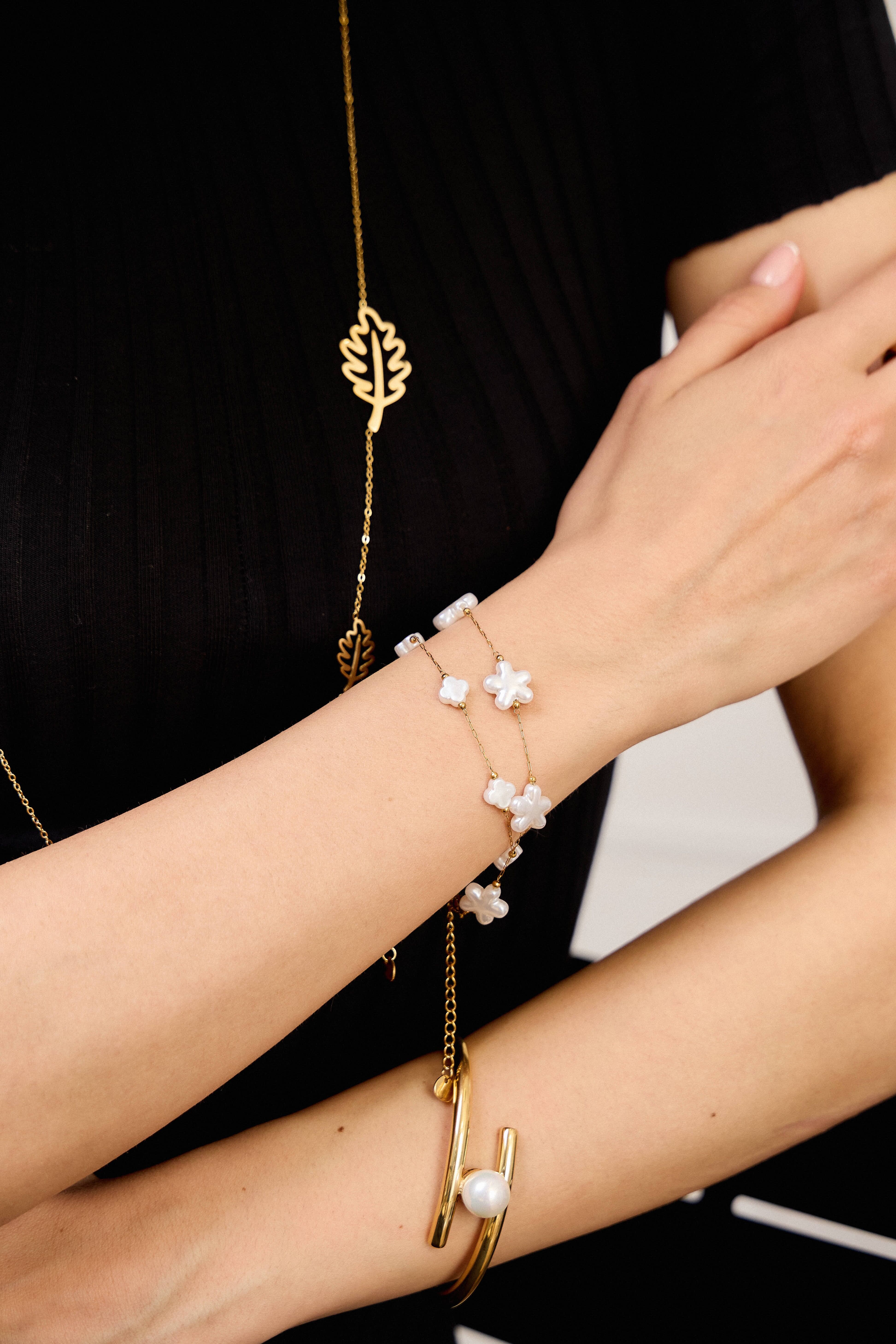 Bracelet trèfle en acier inoxydable – Élégance porte-bonheur