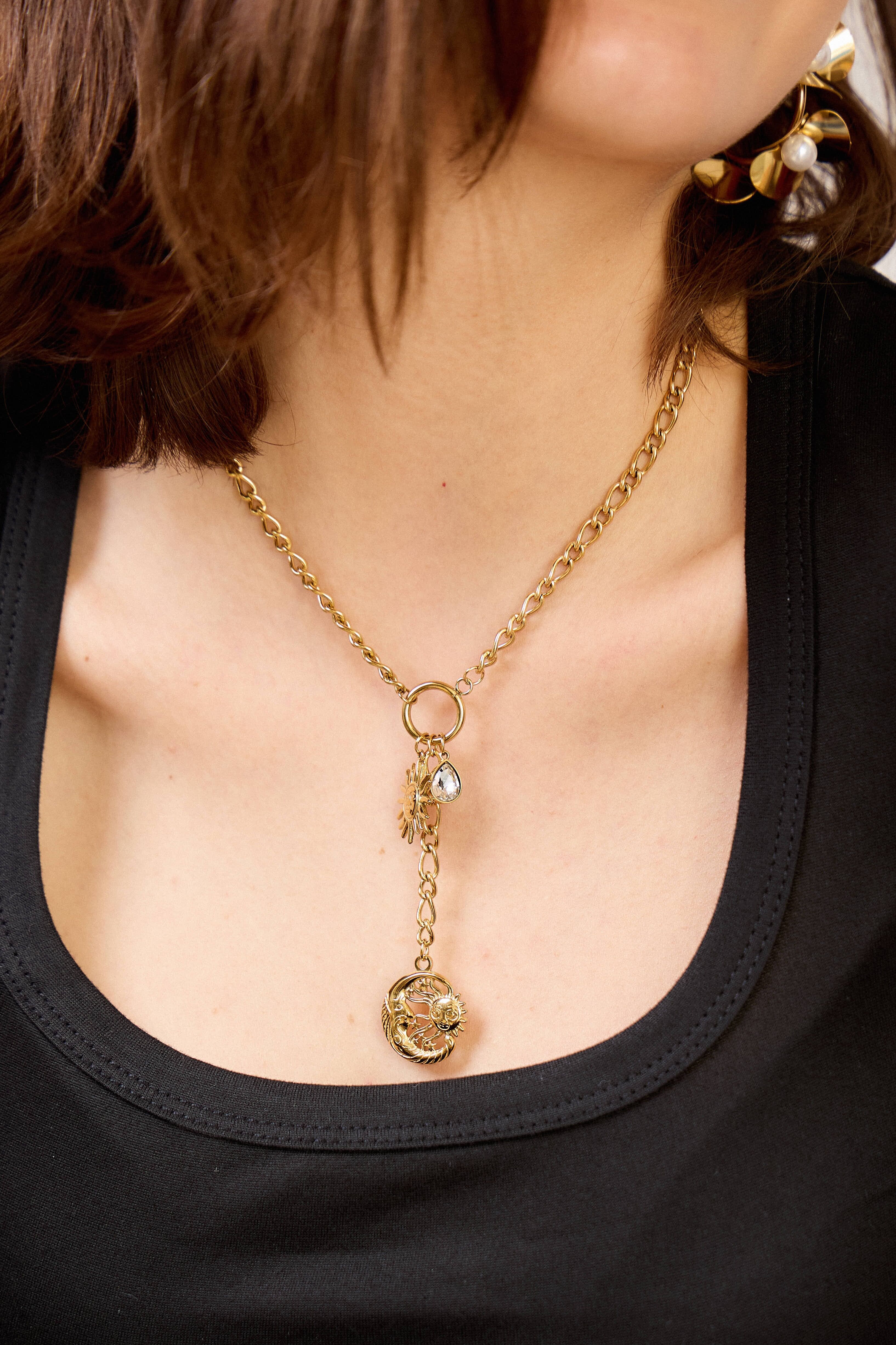 Sonnenkette aus Edelstahl: Strahlender Glanz und Eleganz