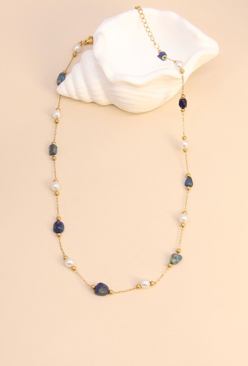 Collier orné en Pierre – Élégance Inoxydable