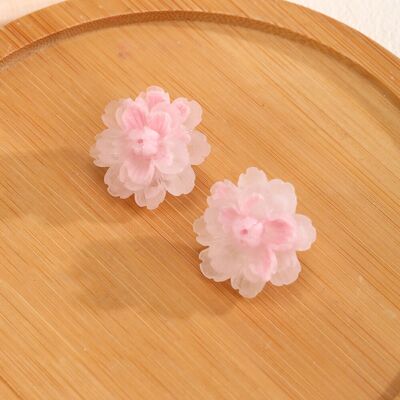 Pendientes de resina con flores en color rosa ruborizado