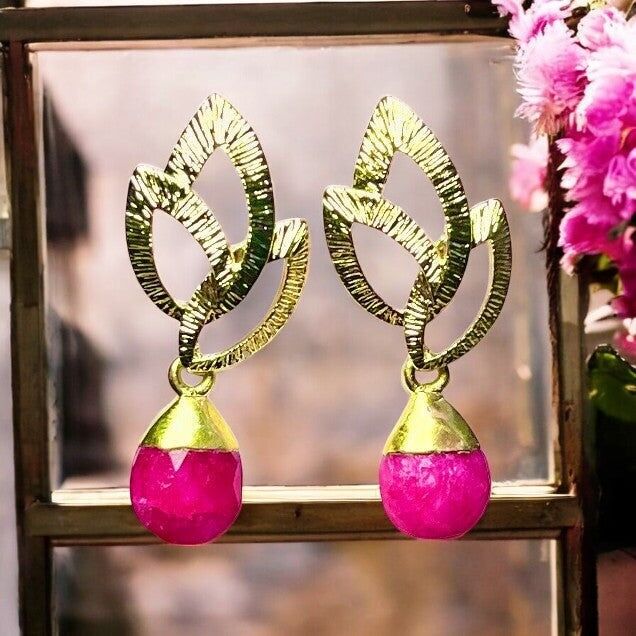 Boucles d’oreilles "PENELOPE" dorées or fin de Rubis brut