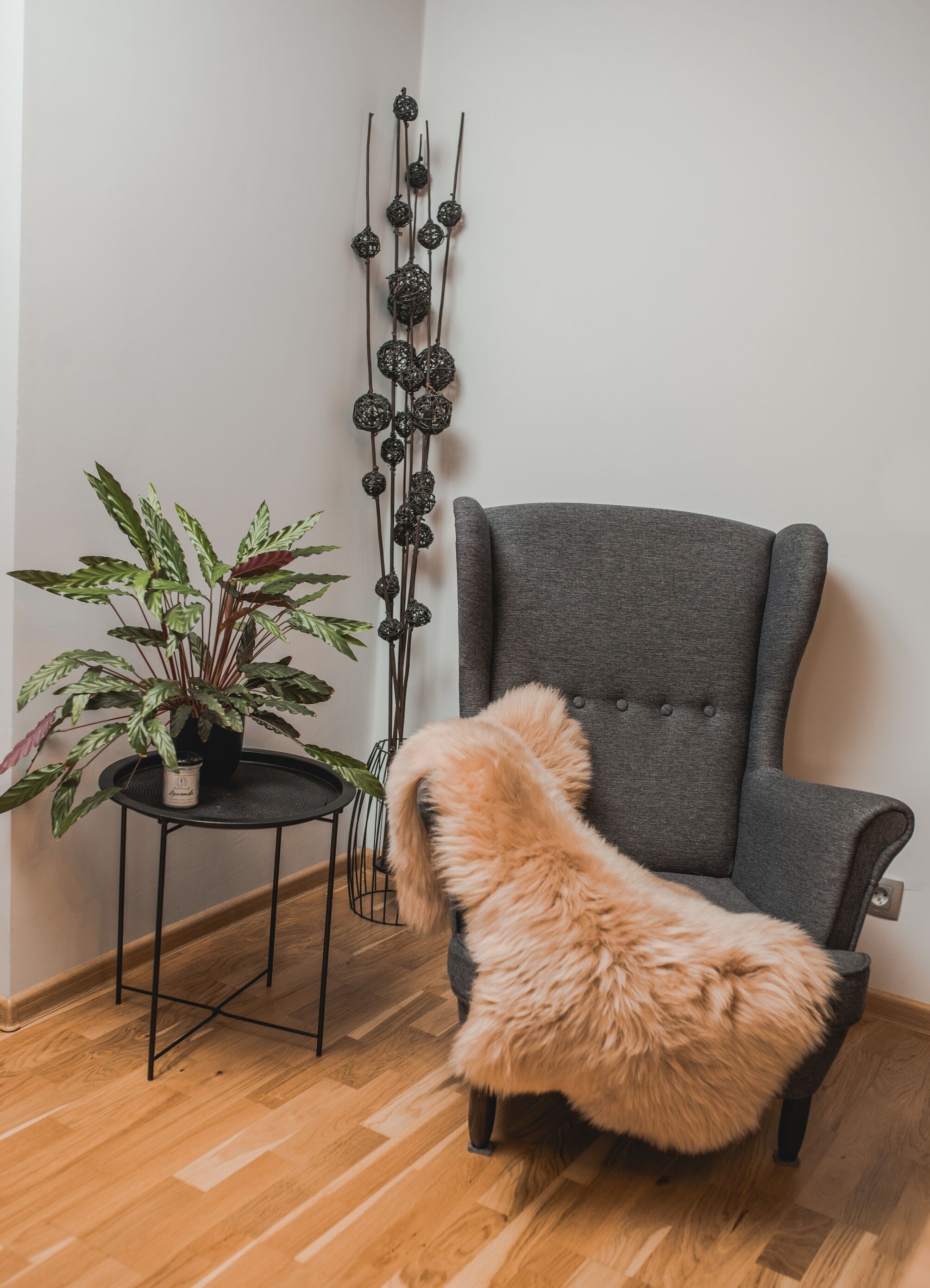 Tappeto in vera pelle di pecora tinta beige cappuccino, in morbida pelle di agnello, coperta in morbida lana, schaffell Hygge (101-120 cm)