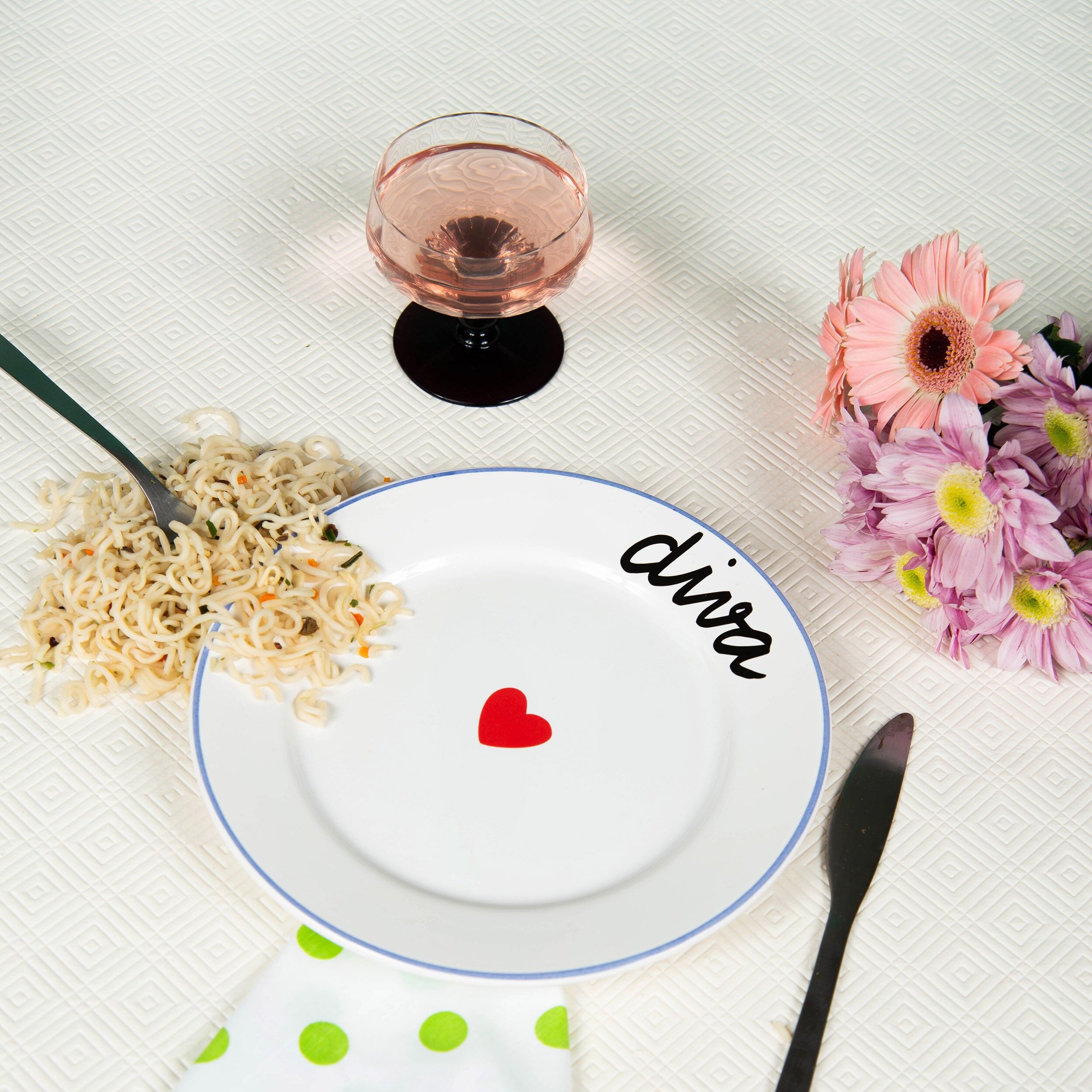 THE FAMILY HAS FUN Plate - DIVA