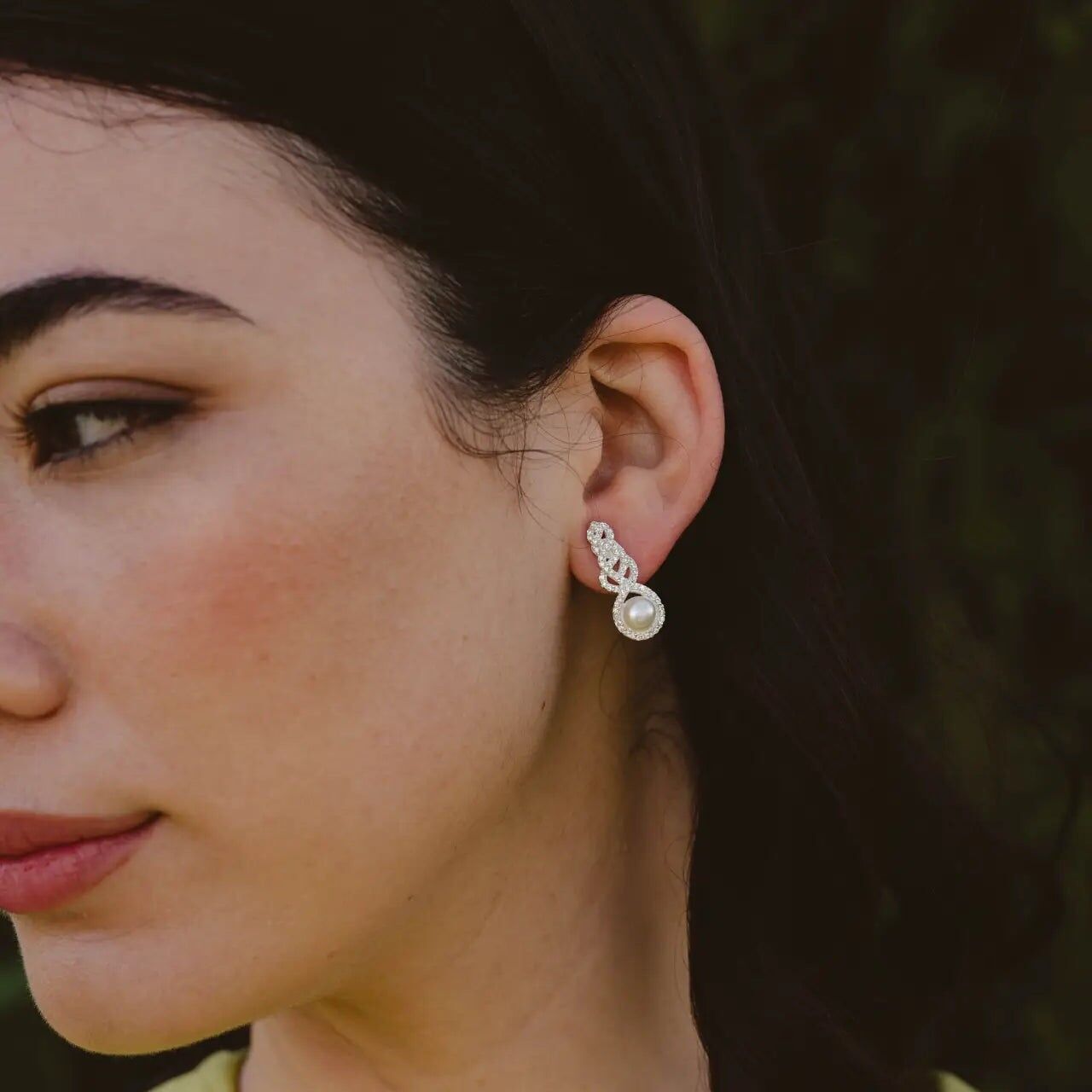 Himmlische Silberglanz-Perlenohrringe