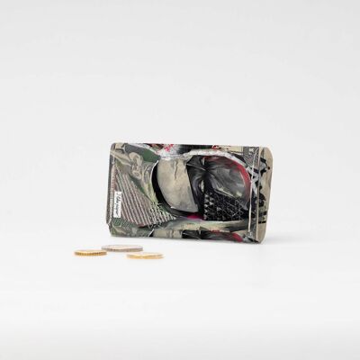 THE DARK NIGHT Tyvek® folding wallet