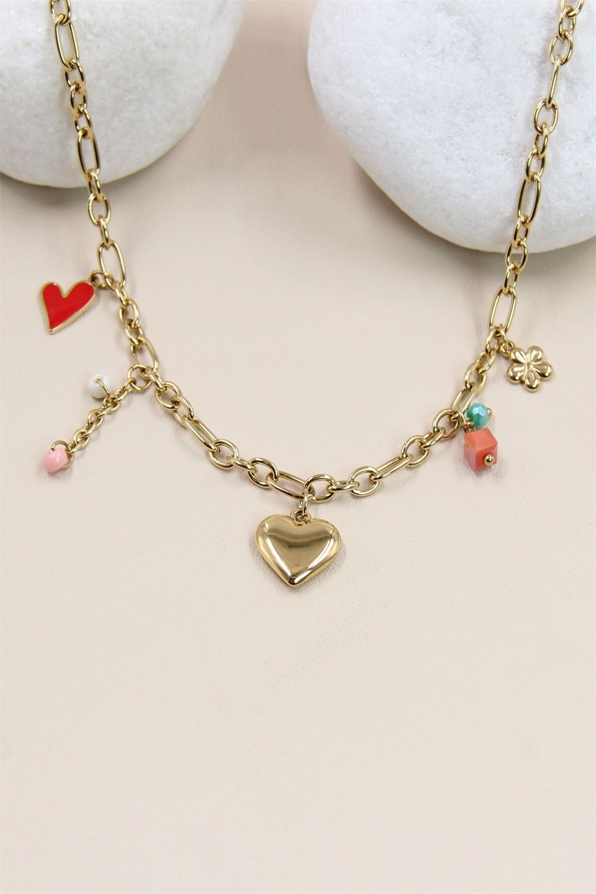 Halskette - Edelstahl-Blumenherz-Anhänger: Stil & Weiblichkeit