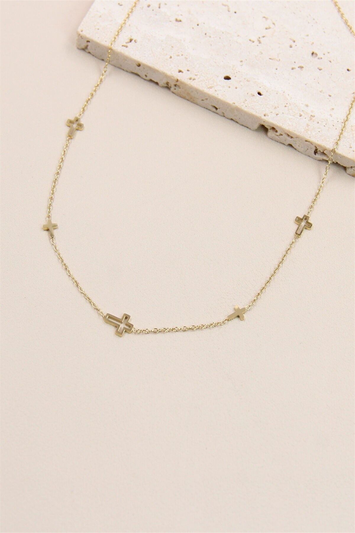 Kreuzkette aus Edelstahl – Modetrendschmuck