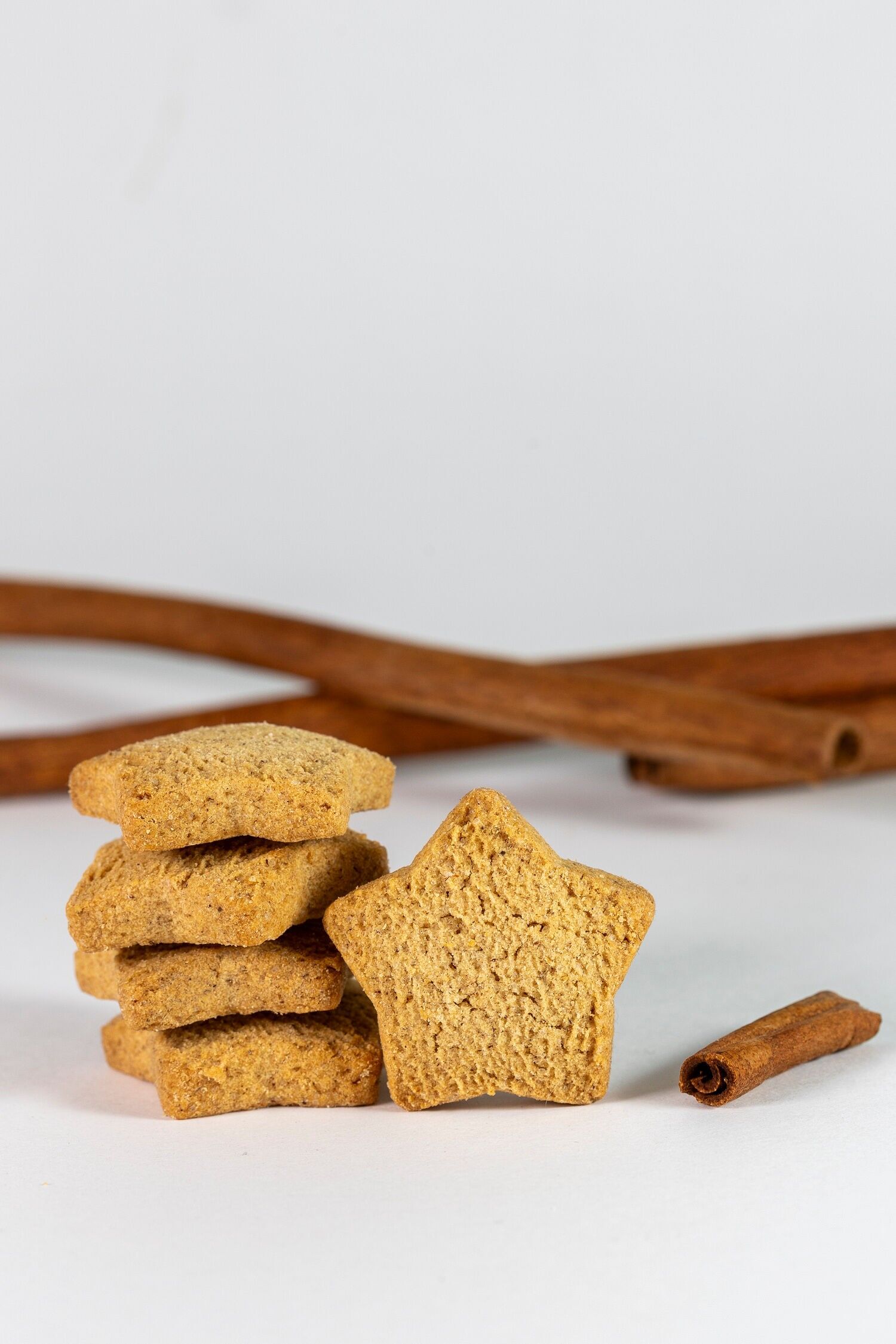 Gamma di biscotti "Frolla Tradizionale" gusto cannella sfusi FORMA STELLA (FESTIVITÀ SPECIALI)