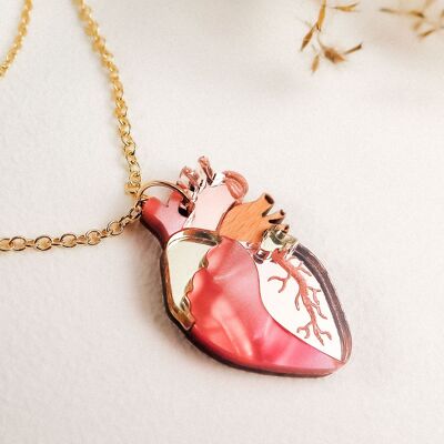 Collana con ciondolo a forma di cuore anatomico in oro rosa su doppia catena