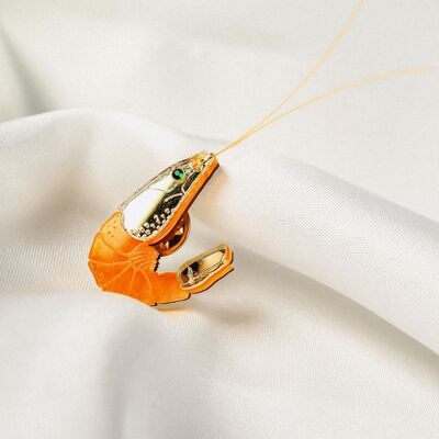 Épingle à revers en forme de crevette fluo avec yeux en strass émeraude scintillants et longues antennes orange fluo, badge de veste en acrylique
