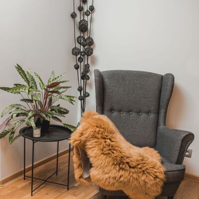 Peau de mouton véritable teinte miel, caramel, brun doré, peau de mouton décorative avec une couleur distinctive, tapis en peau de mouton, jeté en laine douce, Hygge (90-100 cm)