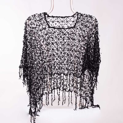 Poncho en maille noire et à franges