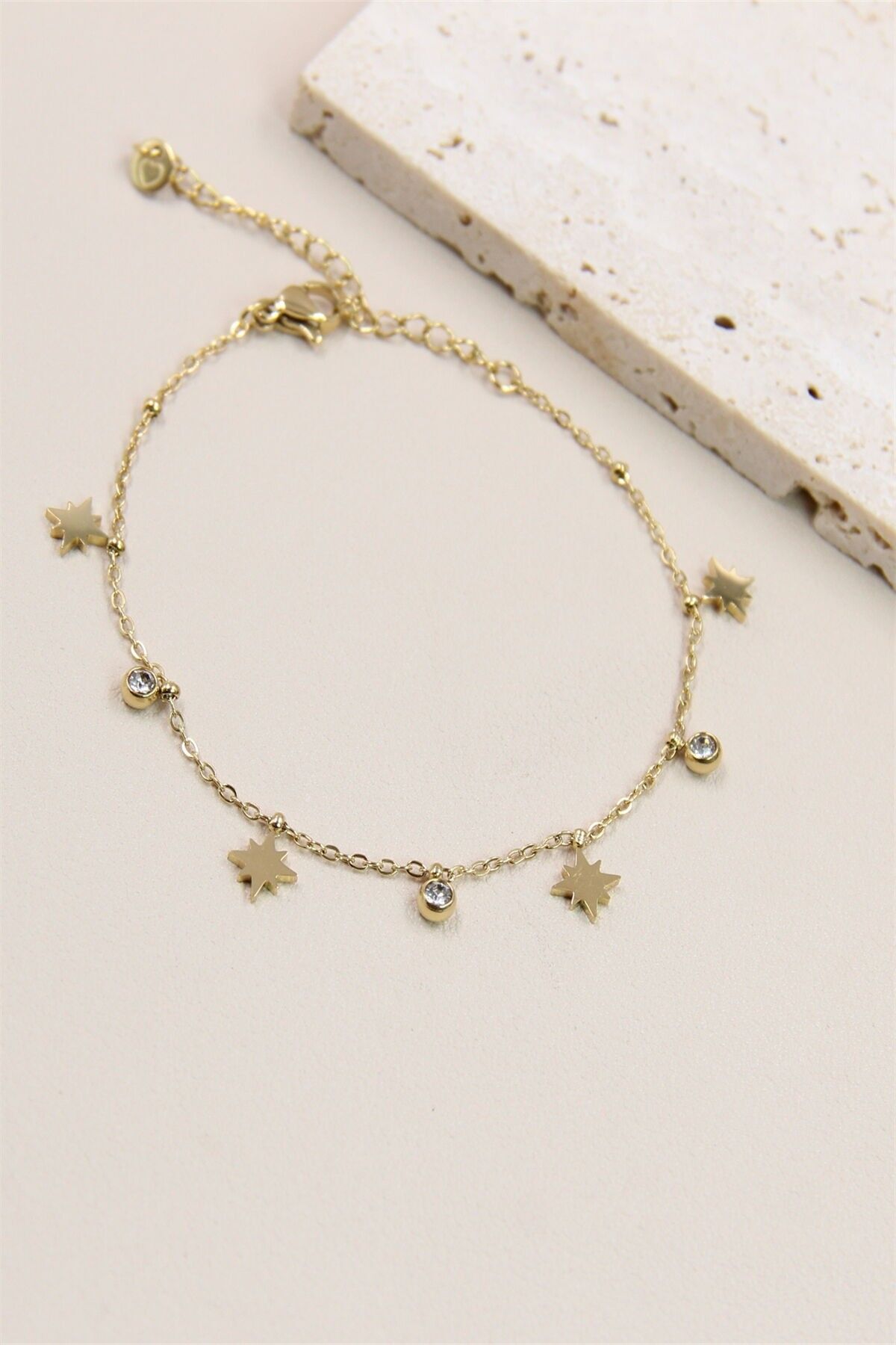 Bracelet Orné d'Étoiles en Acier Inoxydable - Design Moderne