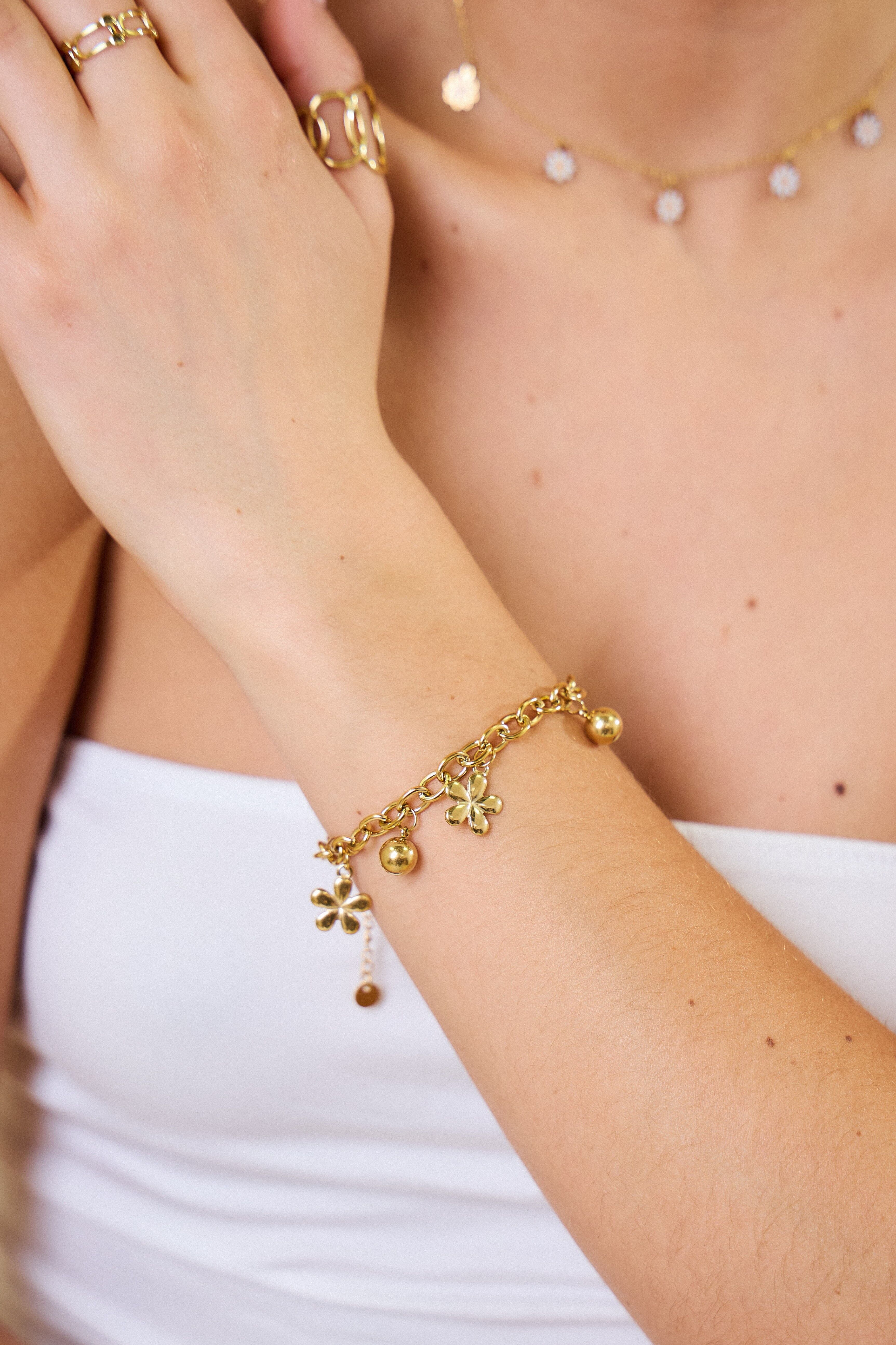 Bracelet Fleuri en Acier Inoxydable - Élégance et Charme