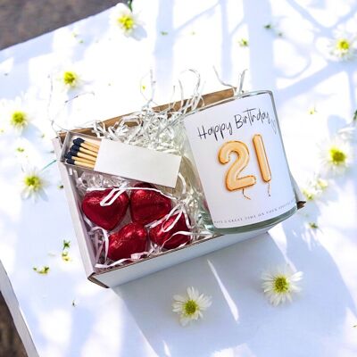 Coffret bougies ballons dorés pour 21e anniversaire | Cadeau d'anniversaire pour fille | Bougie à message pour 21e anniversaire | Panier d'anniversaire Royaume-Uni |