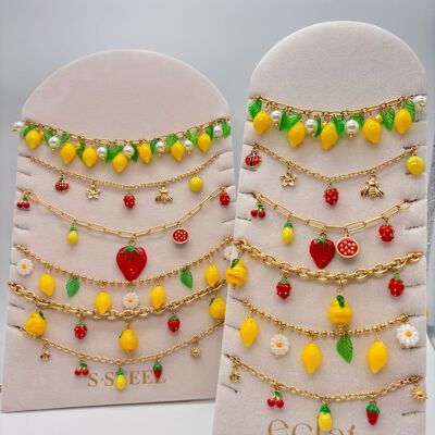 Set di 6 braccialetti fruttati in esposizione