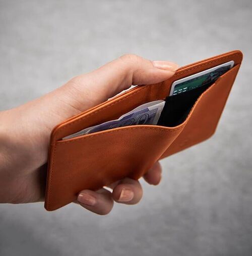 CITY Card Wallet with RFID Blocking (Cognac)