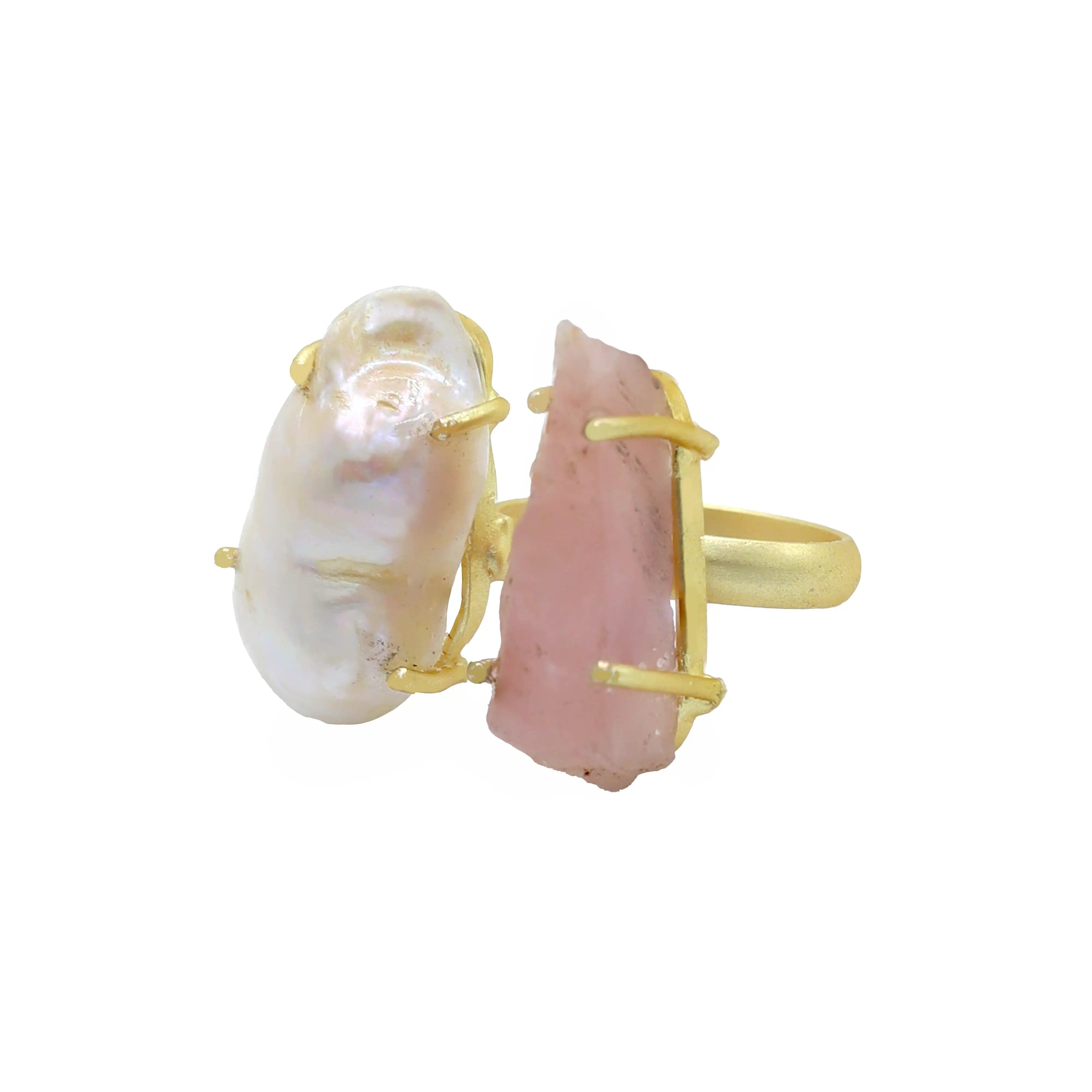 Anello Serena con quarzo rosa grezzo e perla