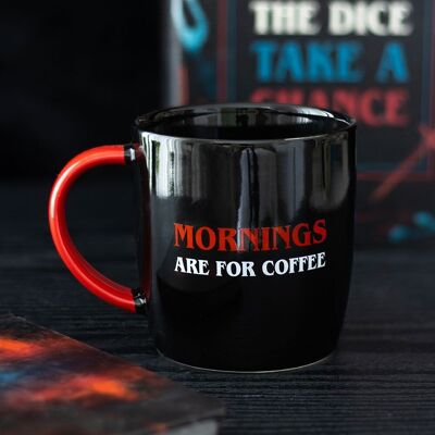 La mattina è per la tazza da caffè