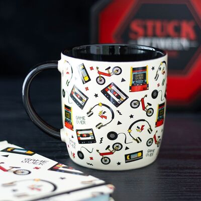 Tazza con stampa retrò anni '80