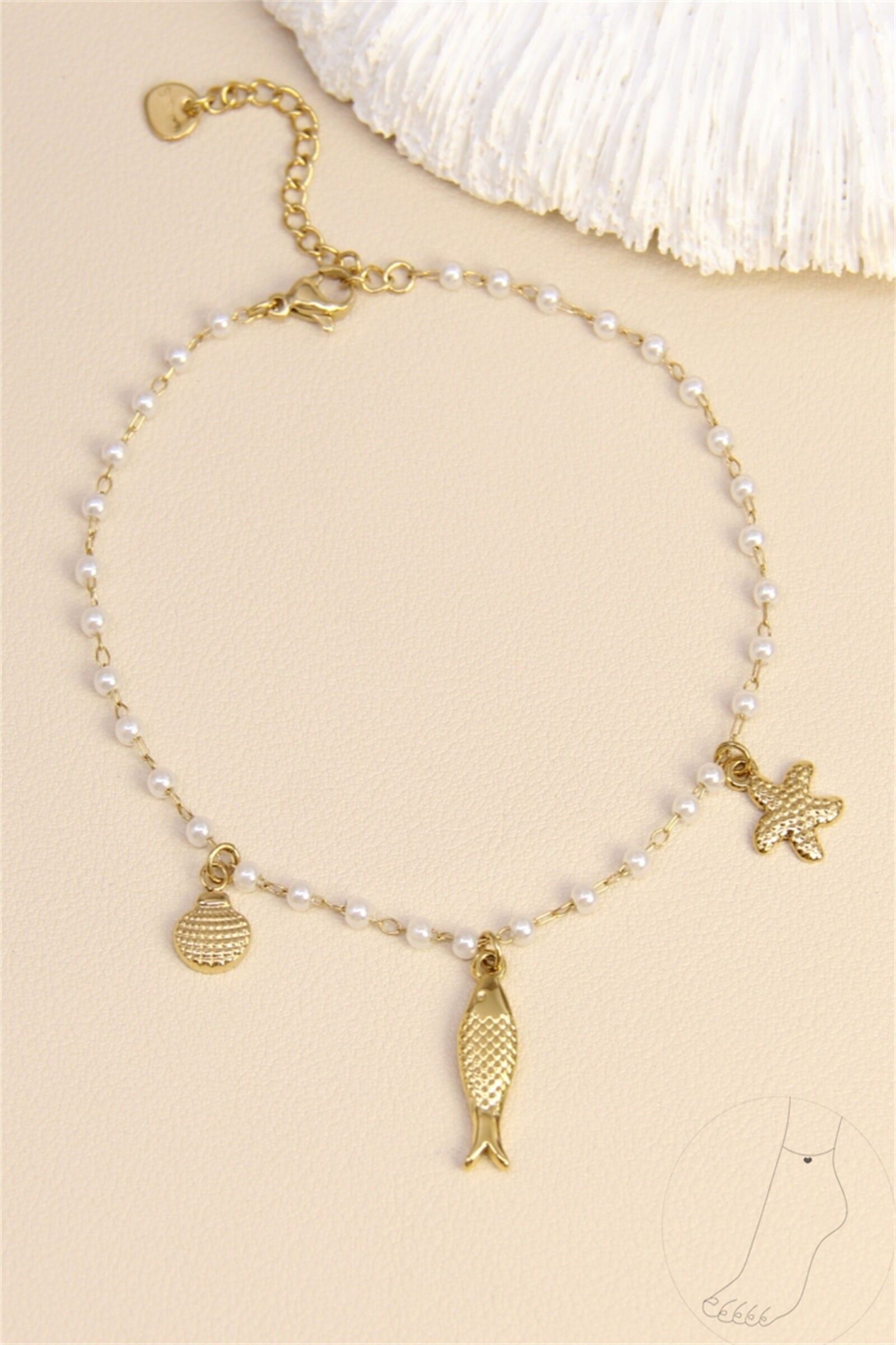 Chaîne de cheville perles blanches – Charms dorés coquillage, poisson & étoile de mer